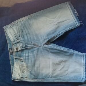 Men's guess Jean shorts,size 32,color stone wash light.